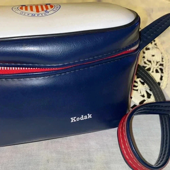 Kodak vintage 1972 Olympic games camera case. - Picture 2 of 6